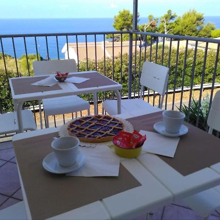 B&B Il Faro Cittadella del Capo Exteriör bild