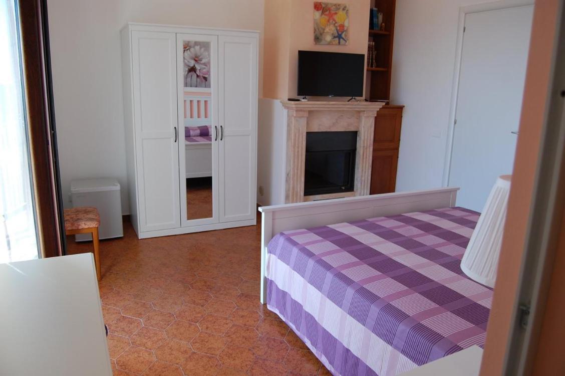 B&B Il Faro Cittadella del Capo Exteriör bild