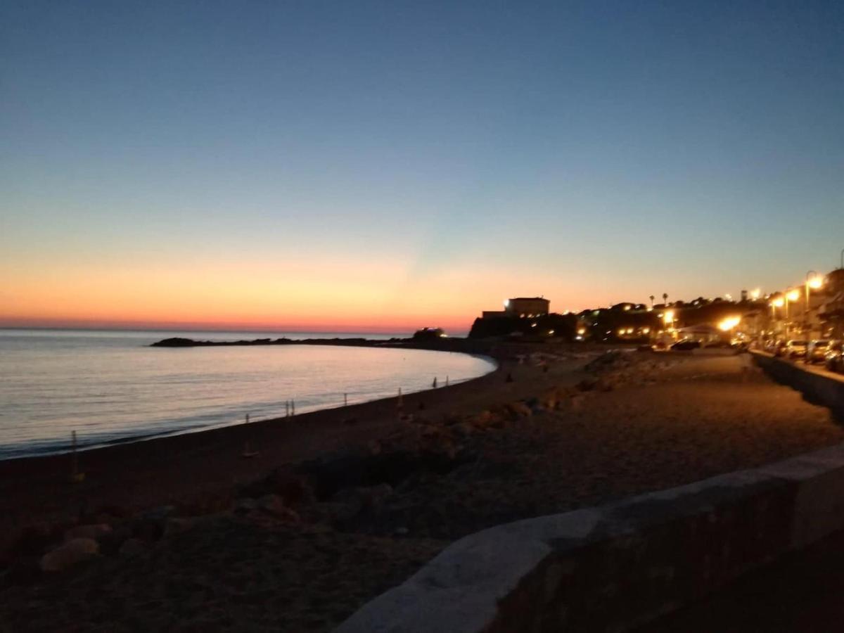 B&B Il Faro Cittadella del Capo Exteriör bild